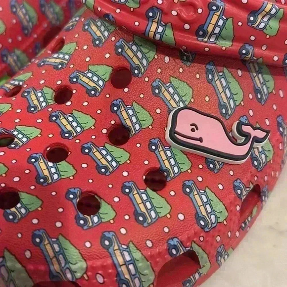 NWT Crocs classic Vineyard Vines Christmas clogs - Picture 3 of 4